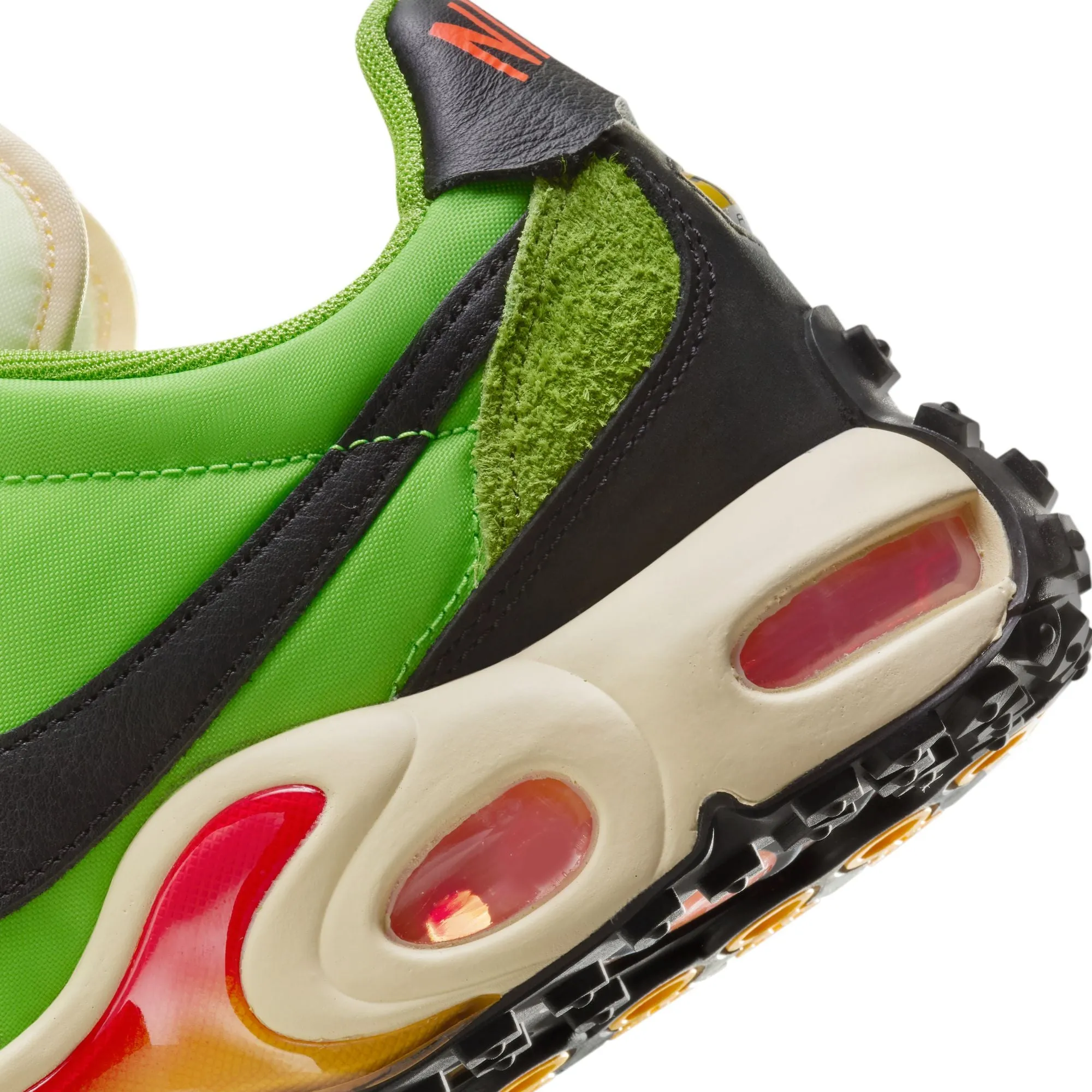 NIKE AIR WAFFLE SP Action Green/black-total Orange FV6946-301