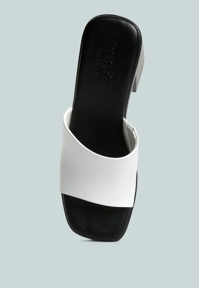 SCANDAL Slip on Block Heel Sandals in White